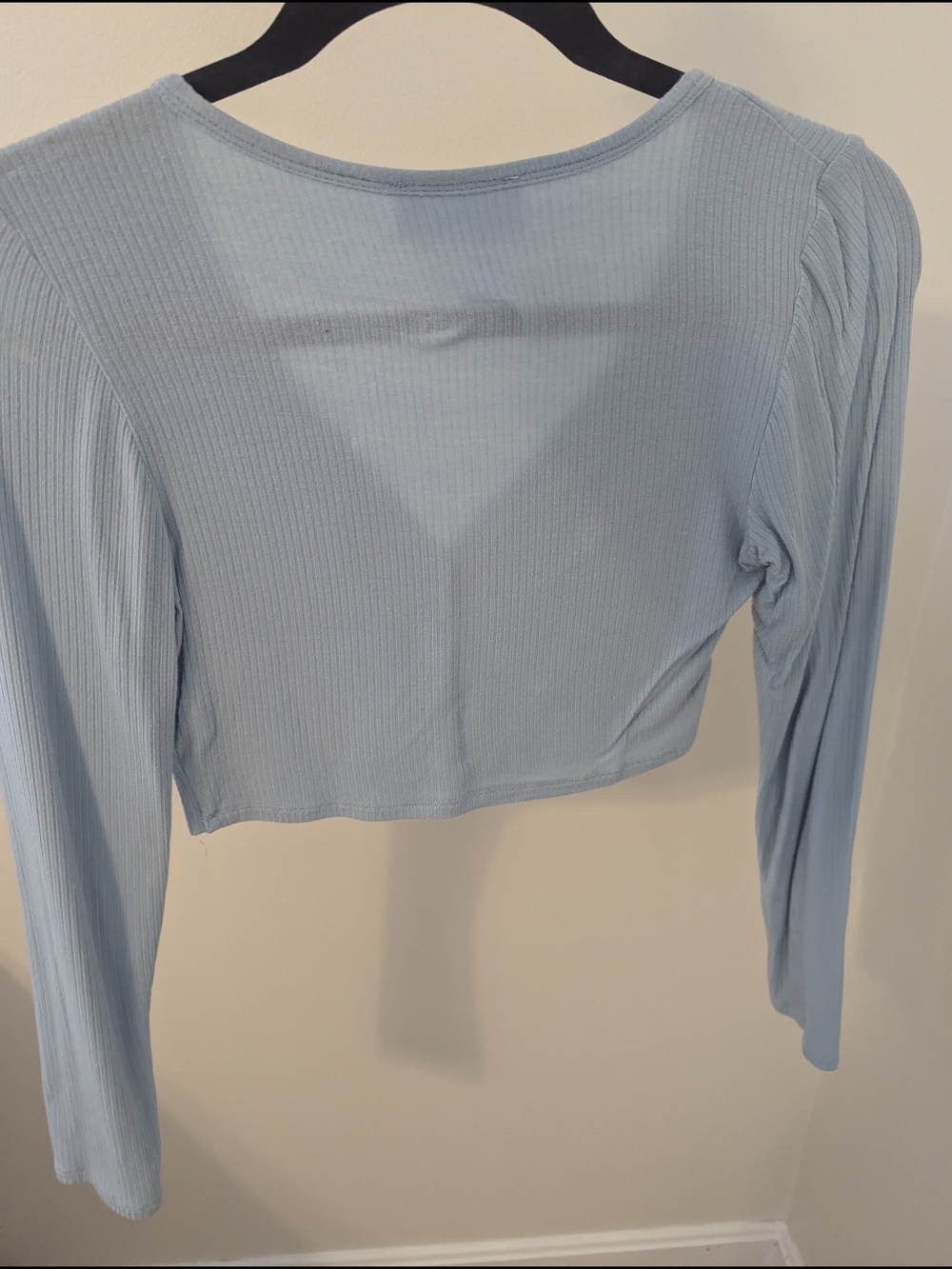 Light Blue Ribbed V-Neck Cropped Button Front Top - Picture 2 of 2